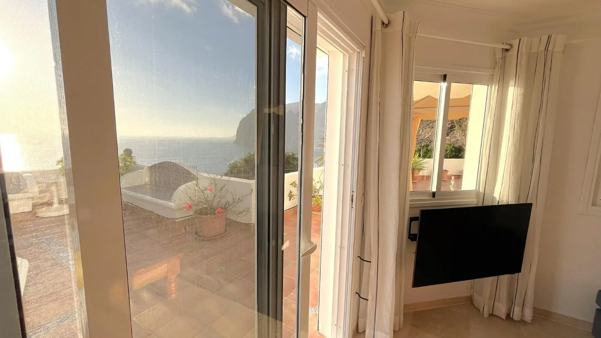 אקנטילדו דה לוס גיגנטס Villa Best Views Los Gigantes, Private Splash Pool אקנטילדו דה לוס גיגנטס