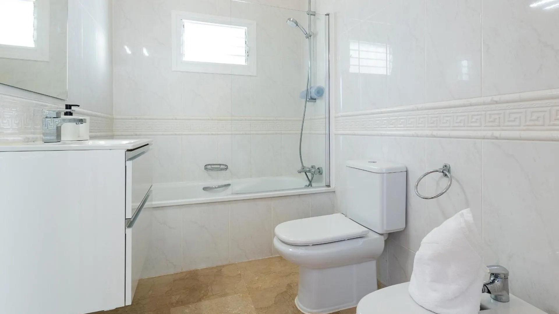 אקנטילדו דה לוס גיגנטס Villa Best Views Los Gigantes, Private Splash Pool ספרד